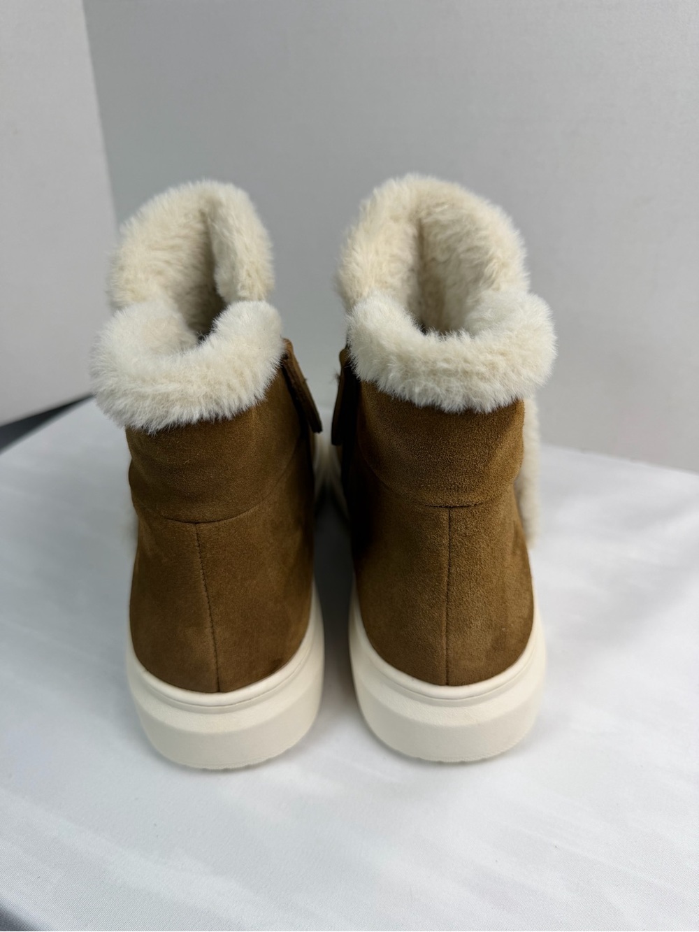 Marc Fisher women’s leather Foggie trimmed booties in Dark Natural 8 EUC - Picture 3 of 16